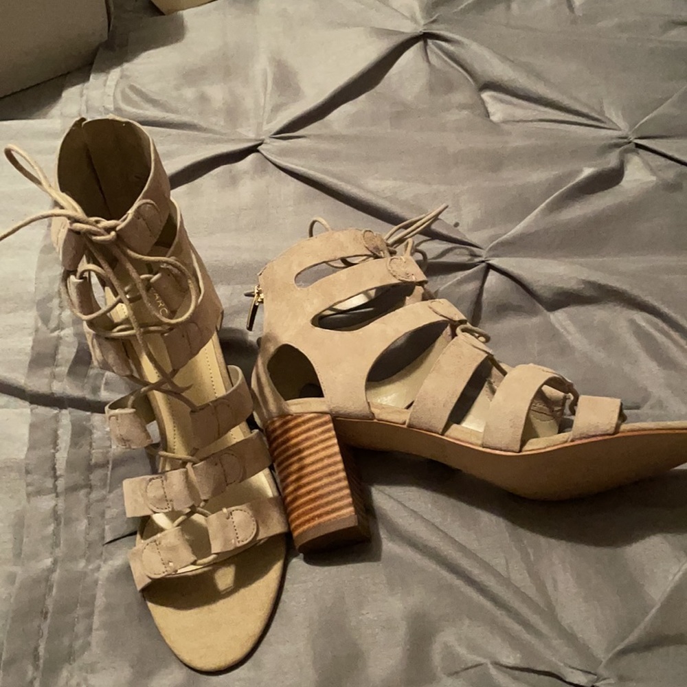 Sandals - Picture 2 of 3